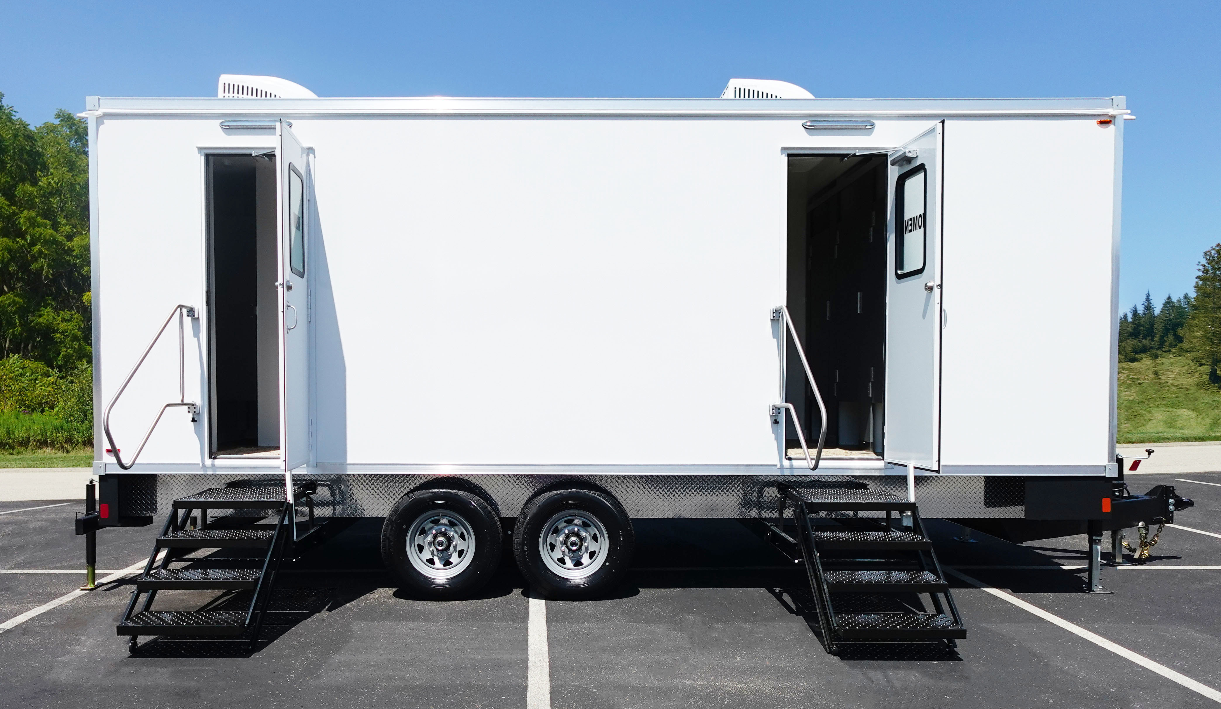 Texas restroom trailer rentals. The Lavatory Texas luxury fleet
