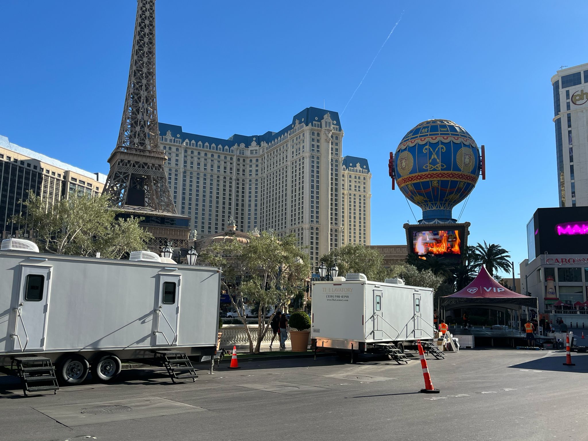 Texas large outdoor event luxury restroom trailer rental. Festival and concert bathroom trailer deployment